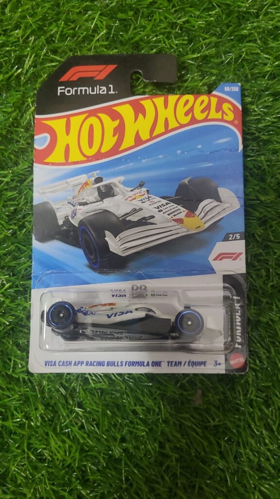 Visa Cash App Racing Bulls Formula one (White)