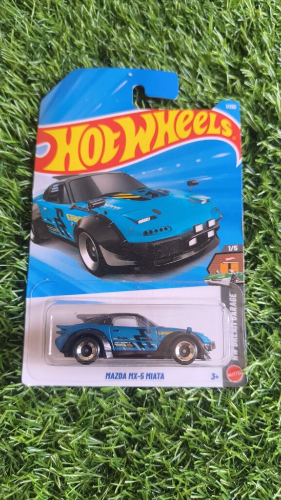 Hot Wheels Maxda MX-5 Miata (Blue)