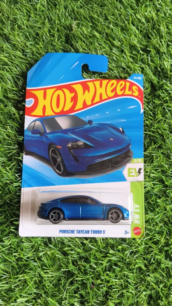 Hot Wheels Porsche Taycon Turbo S (Blue)